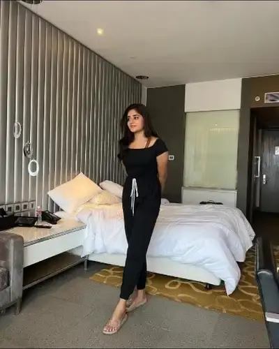 Call Girls Service in Khirkiya